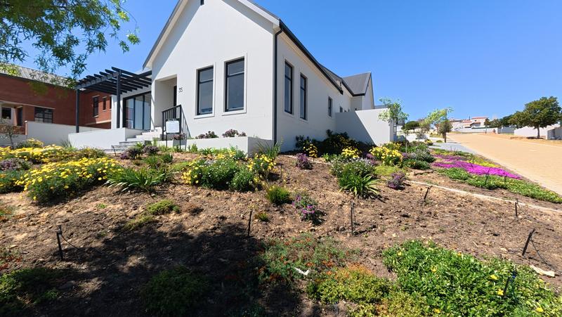 4 Bedroom Property for Sale in Mount Royal Golf Estate Western Cape